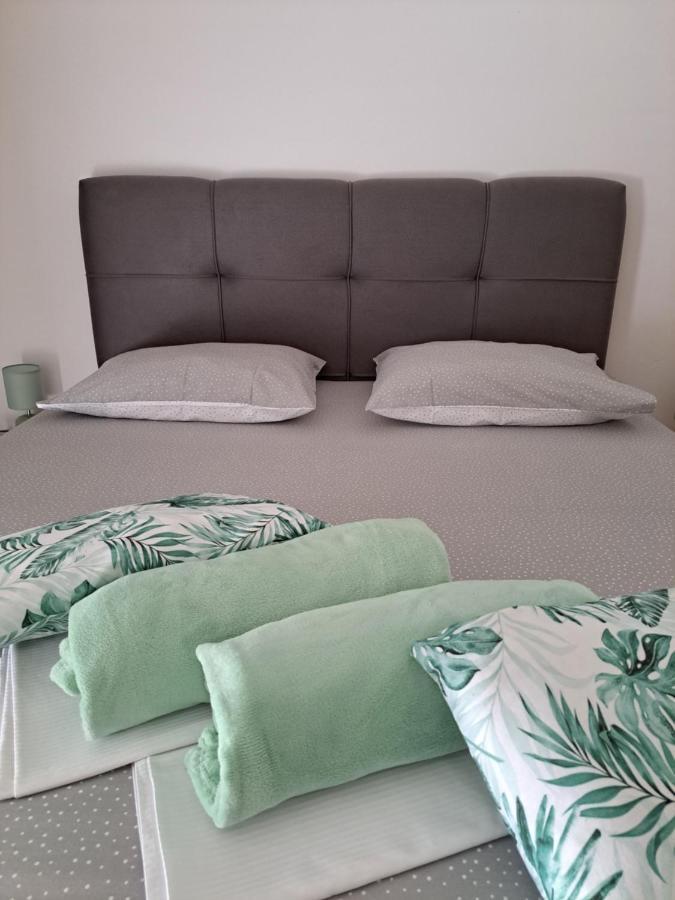 Apartments&Room Babic Kastela Exterior photo