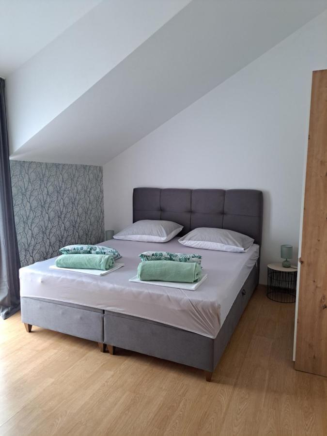 Apartments&Room Babic Kastela Exterior photo